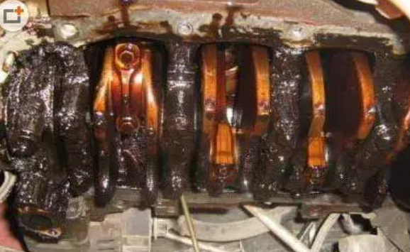 機油在發動機里180天就會變質？
